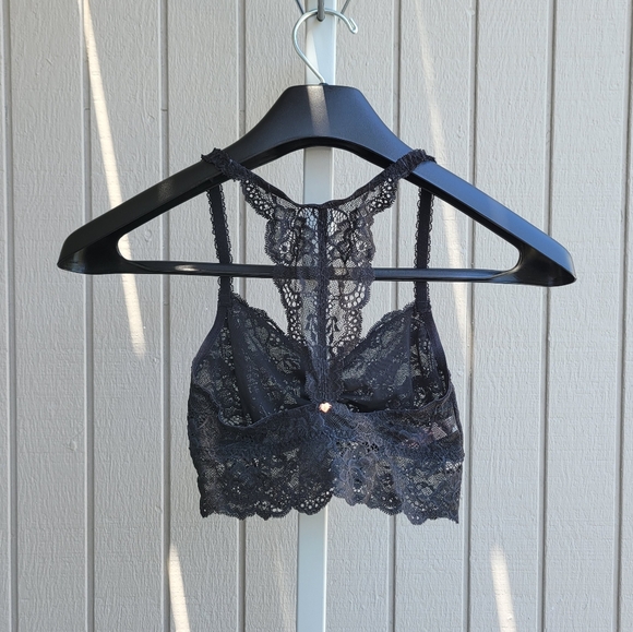 PINK VS | Lace Bralette NWOT Wire Free Small Black Halter - Picture 12 of 14
